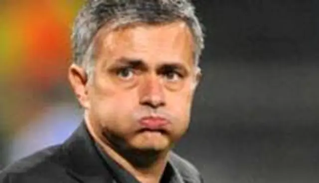 Mourinho avstängd
